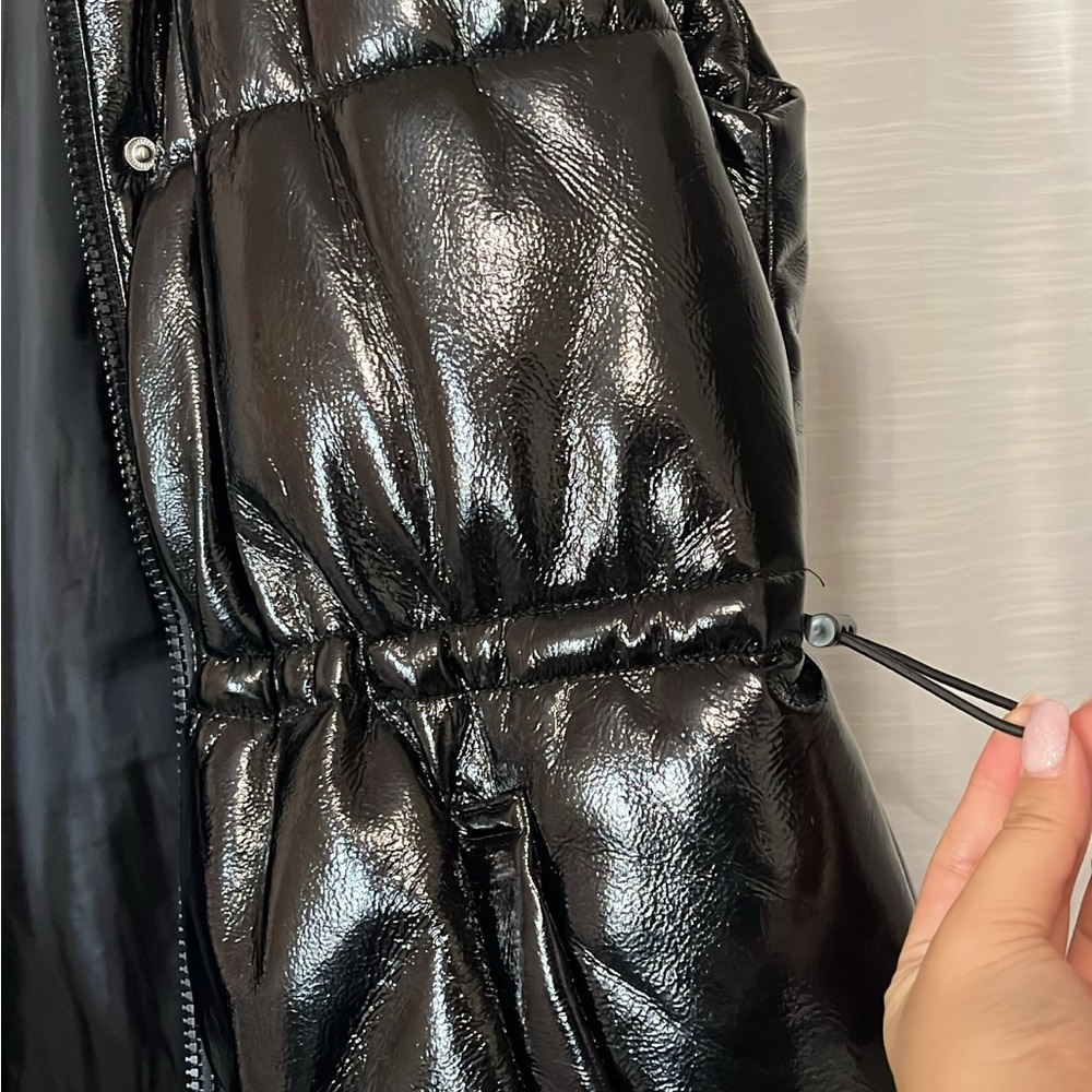 H&M Glossy Black Puffer Vest - Picture 3 of 5